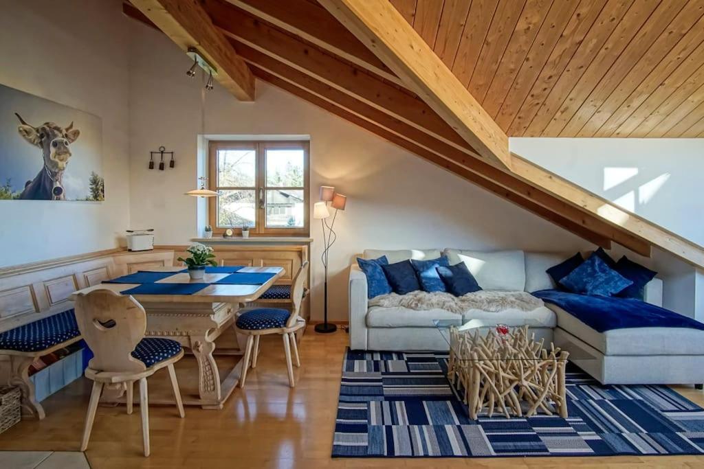 Luxury Living Near Weissensee +Balcony +Netflix ฟุสเซ่น ภายนอก รูปภาพ
