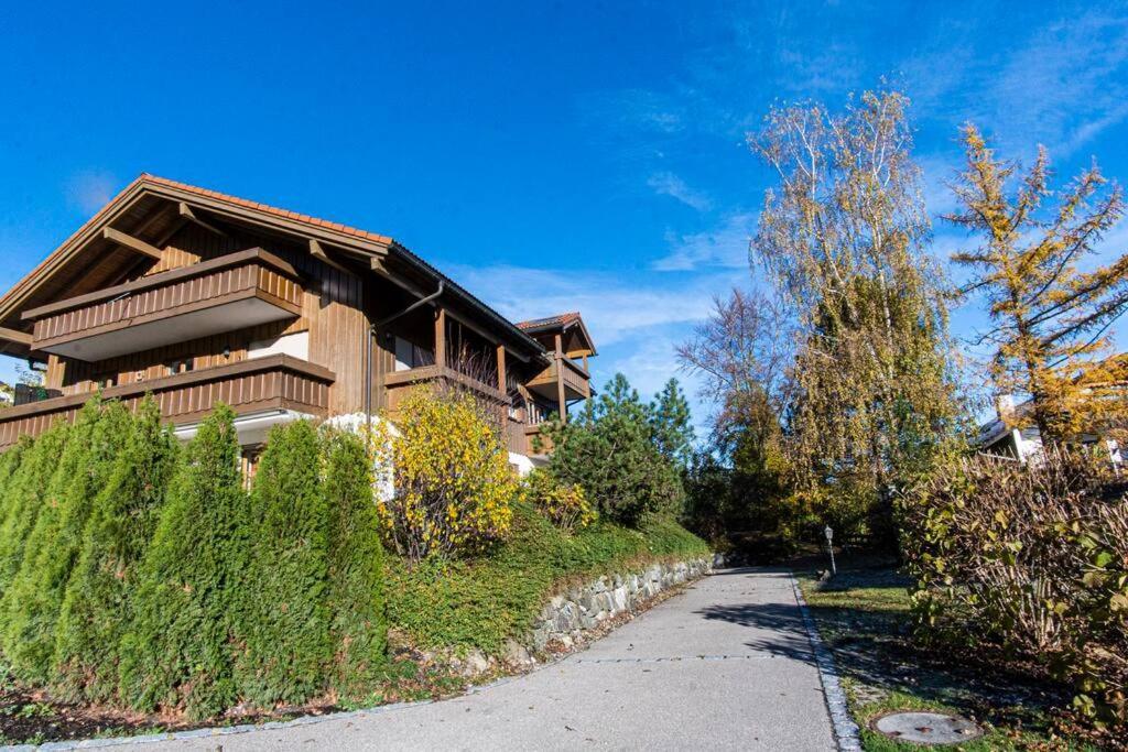 Luxury Living Near Weissensee +Balcony +Netflix ฟุสเซ่น ภายนอก รูปภาพ
